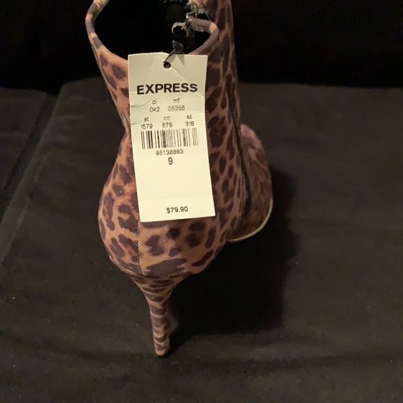 Booties - Picture 4 of 5